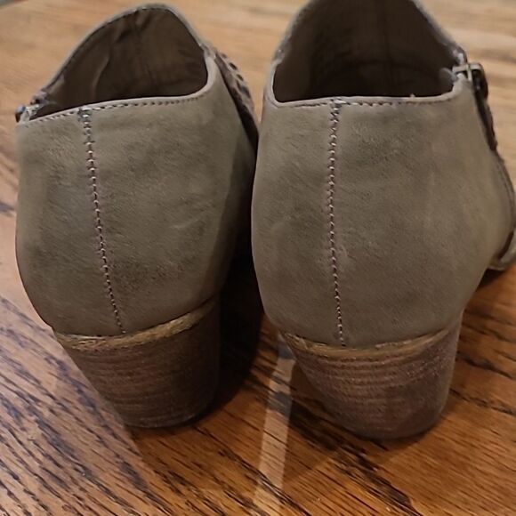 Very Volatile Los Angeles sz 7 bootie ankle boot, Western flare - Picture 4 of 11